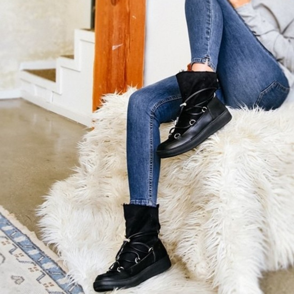Black Fur Lined Boots Lace up Shoes